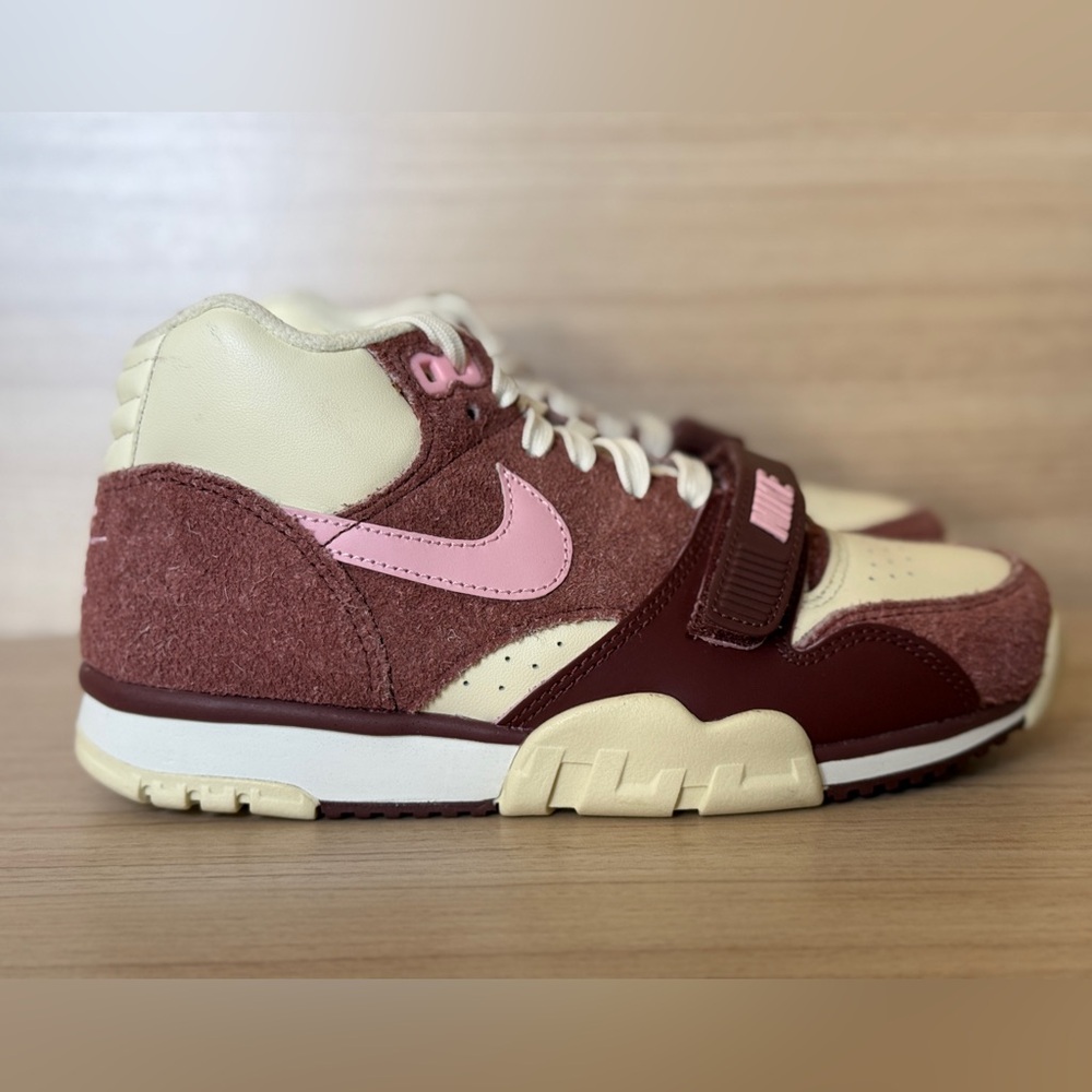 Nike Air Trainer 1 Valentine’s Day